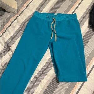 Women’s medium figs teal scrub pants